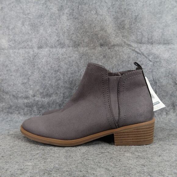 Time and Tru Shoes Womens 6.5 Bootie Fashion Classic Block Heel Memory Foam Grey - Picture 4 of 13